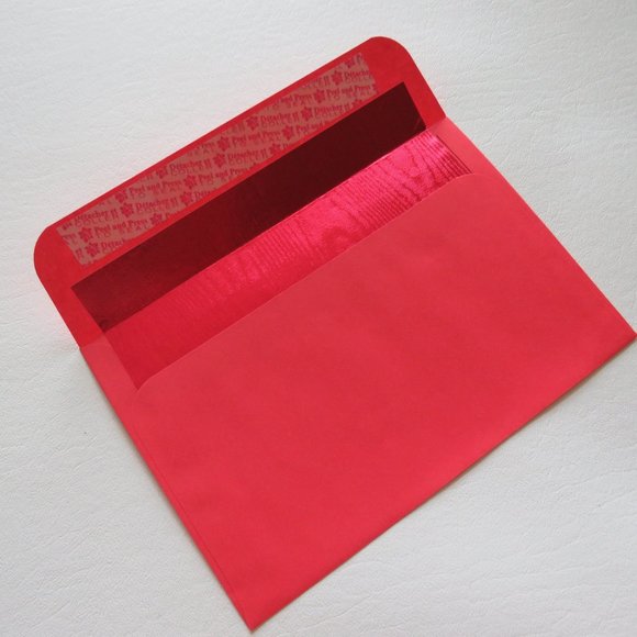 Carlton Cards Set of 14 Happy Christmas Cards with Self-Sealing Red Envelopes - Picture 8 of 10